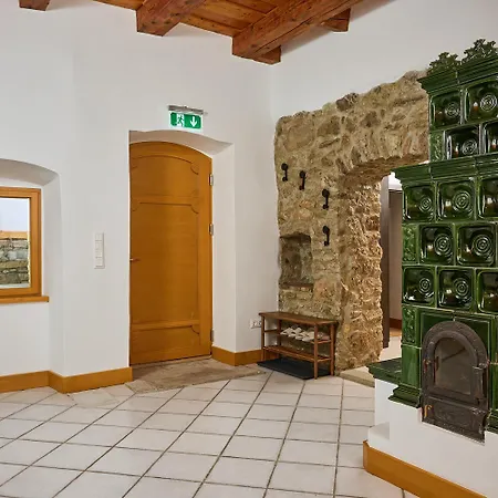 Tr 1823 Vendeghaz Villa