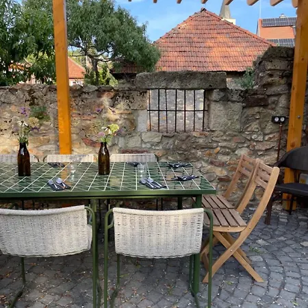 Villa Tr 1823 *